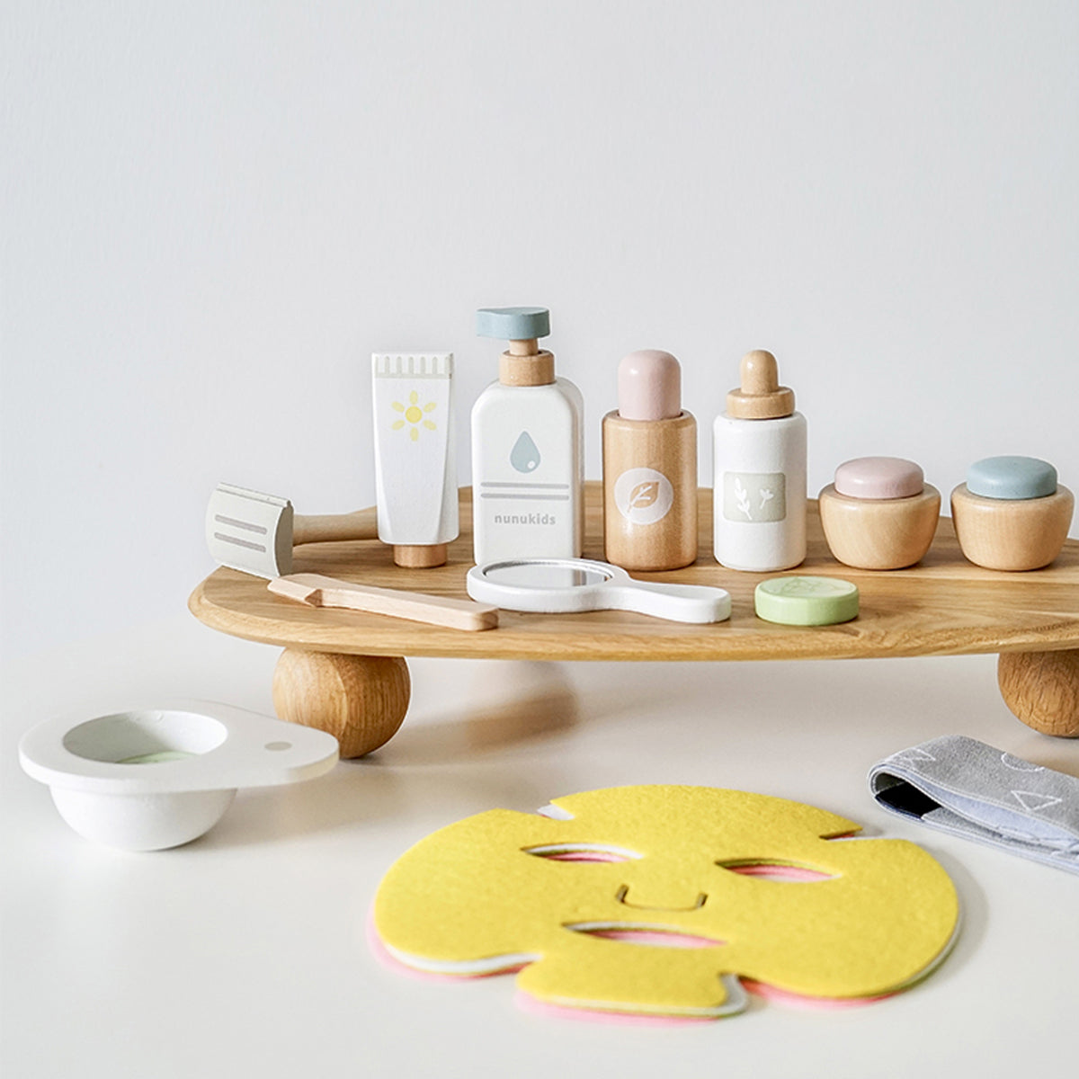 Jessruly® Wooden Pretend Play Children Facial Mask Makeup Set