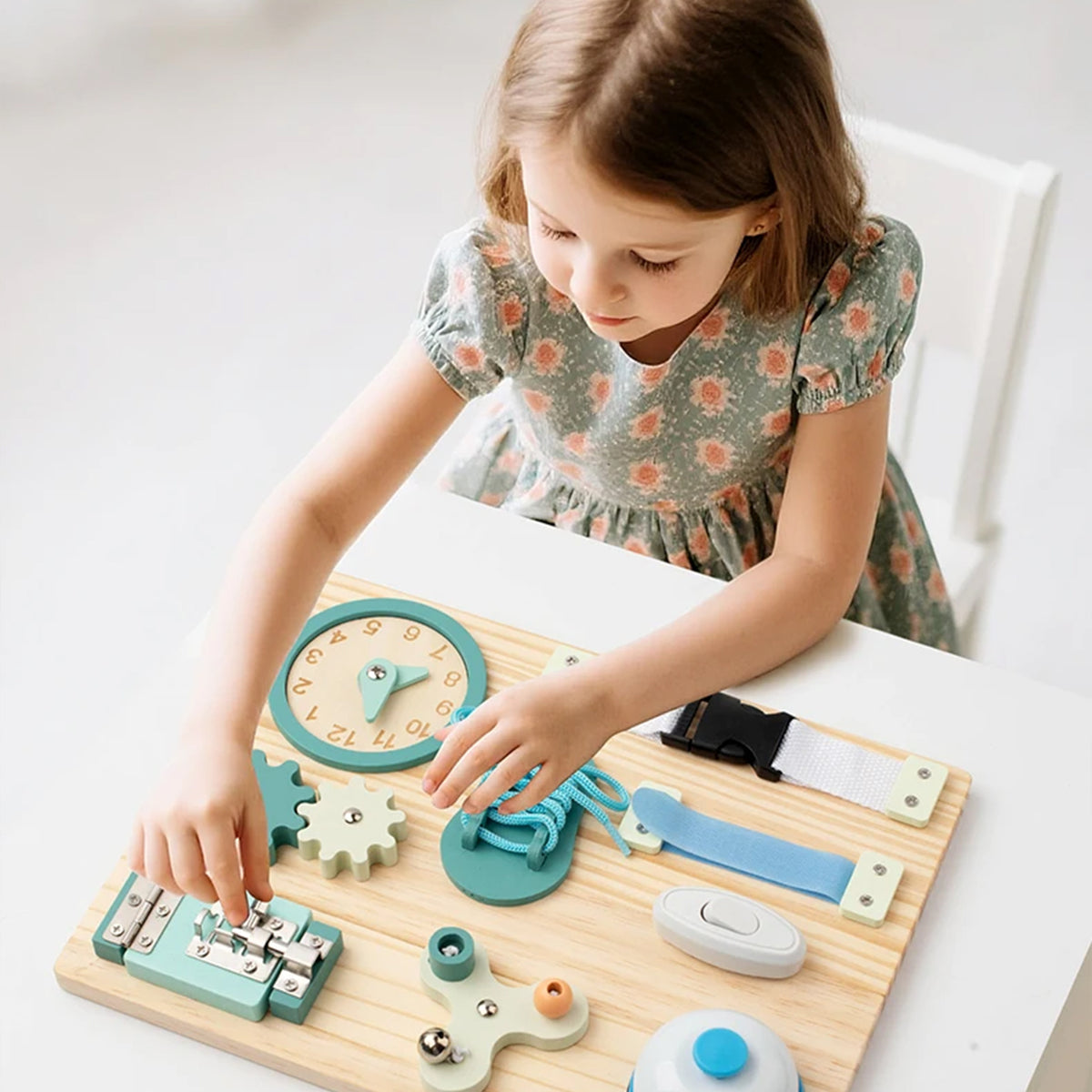 Jessruly® Wooden Busy Board – Montessori Sensory Activity Board with Switches
